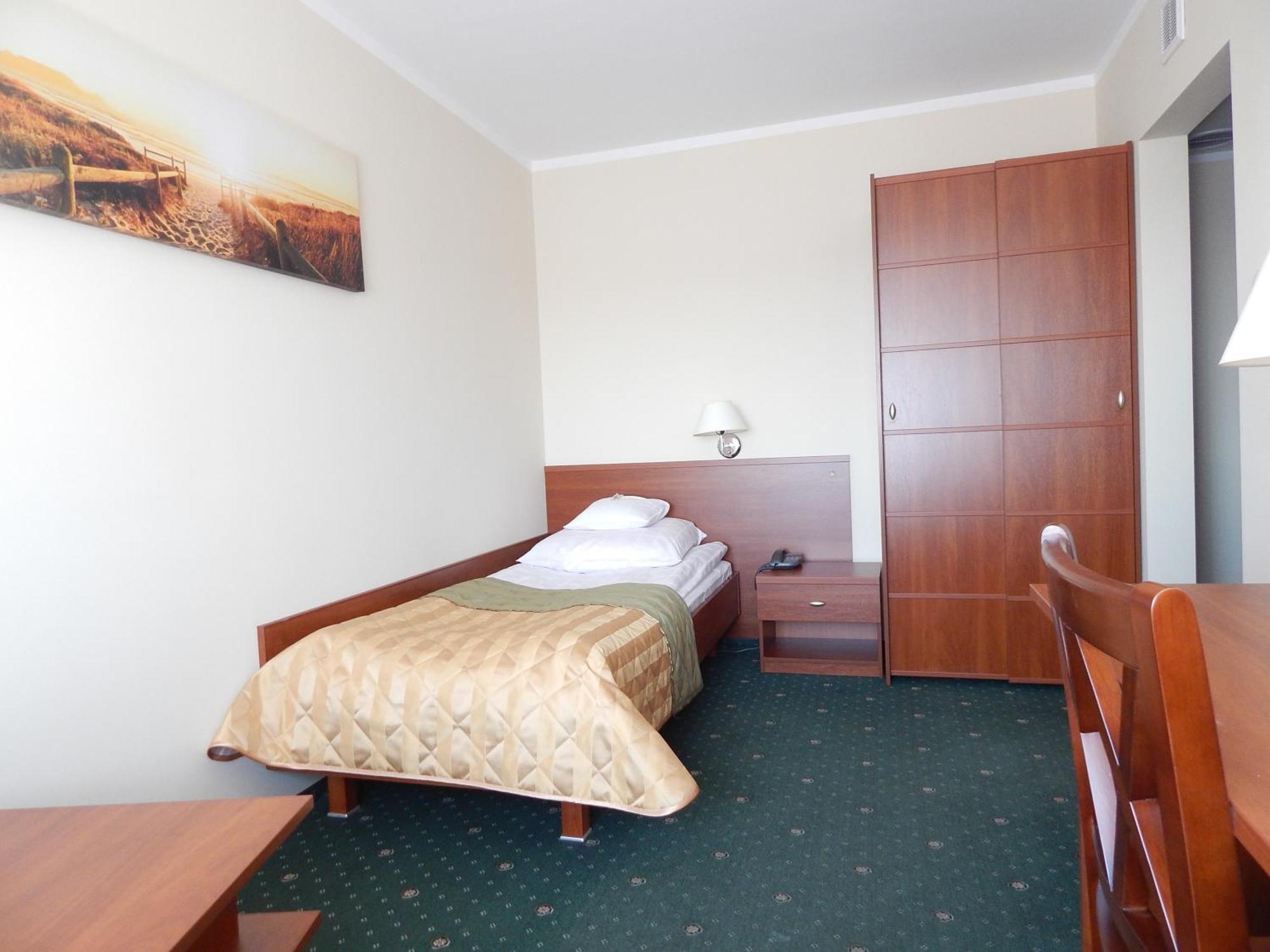 Hotel Gromada Pila Room photo